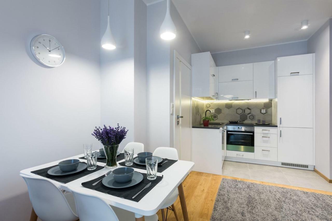 Pawia Apartments Modern Krasków Εξωτερικό φωτογραφία